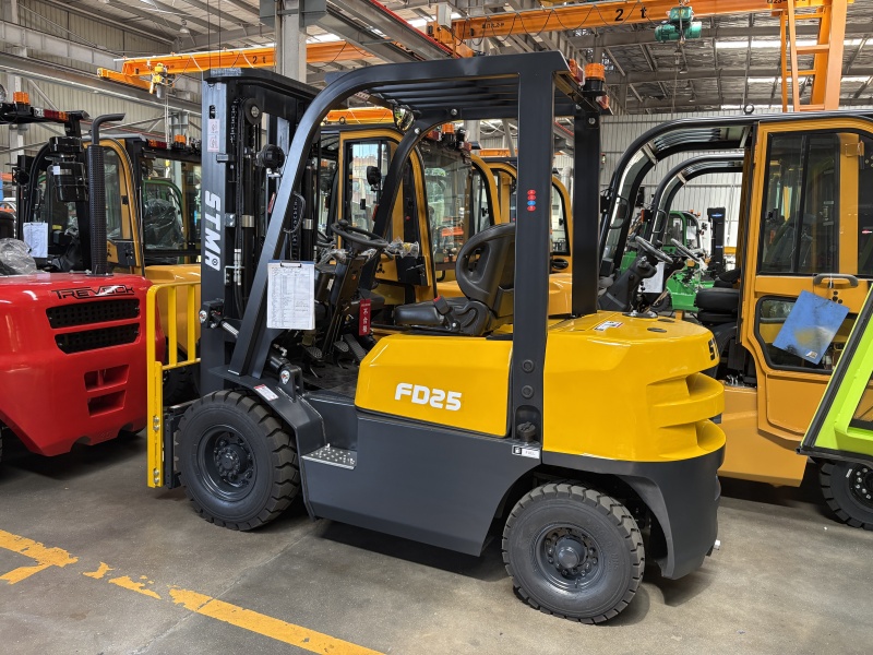 2 Ton Diesel Forklift 