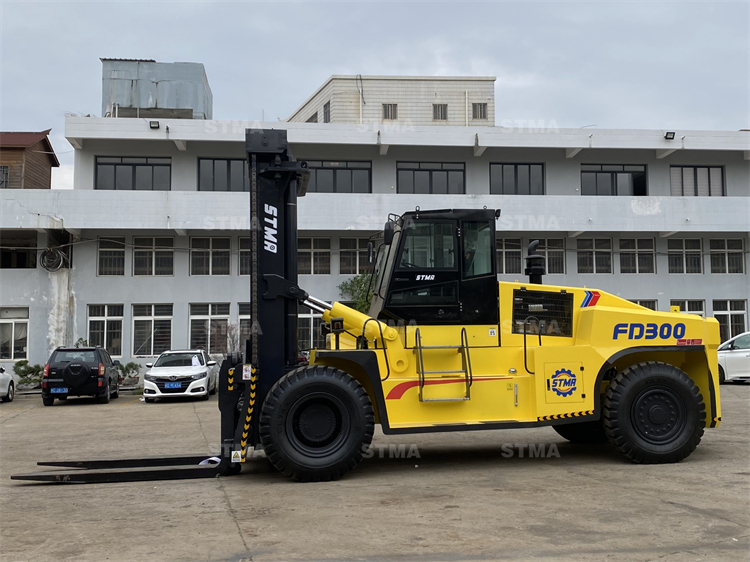 30 Ton Diesel Forklift 