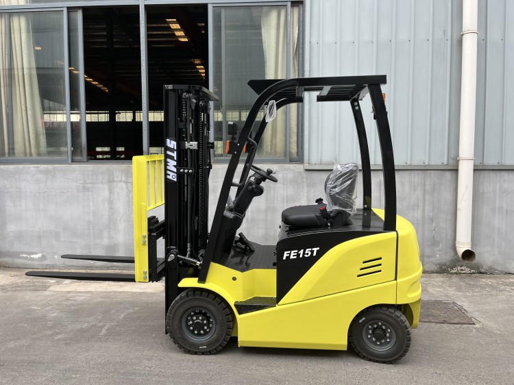 1.5 Ton Electric Forklift