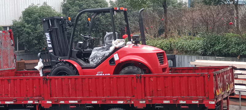 3 Ton 4WD Rough Terrain Forklift