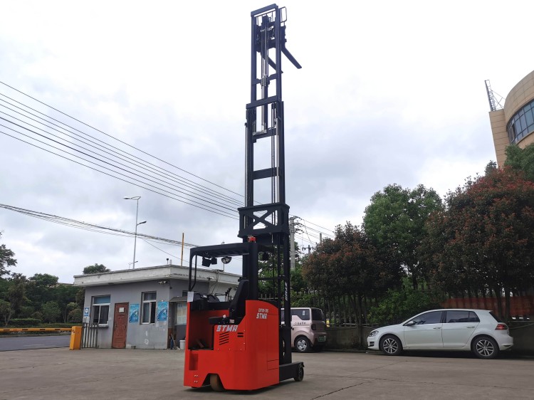 48V electric reach truck with seated type