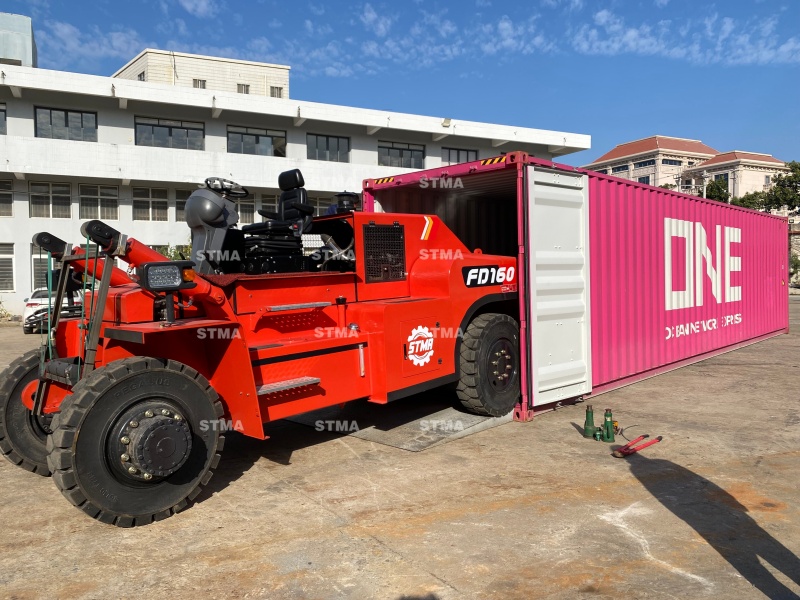 STMA: 16-18 Ton Forklifts Can Easily Load Containers for Transport