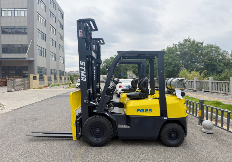 2.5 Ton LPG & Gasoline Forklift 2.5 Ton LPG & Gasoline Forklift