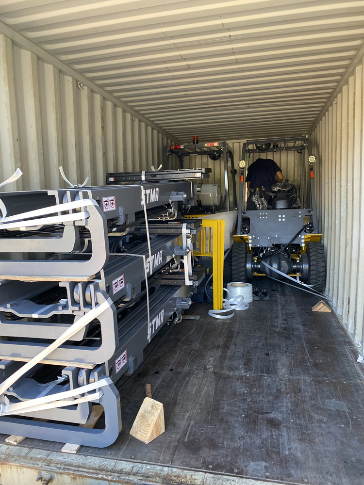 2.5 Ton LPG & Gasoline Forklift With 6000mm 3- stage Free Lift Mast