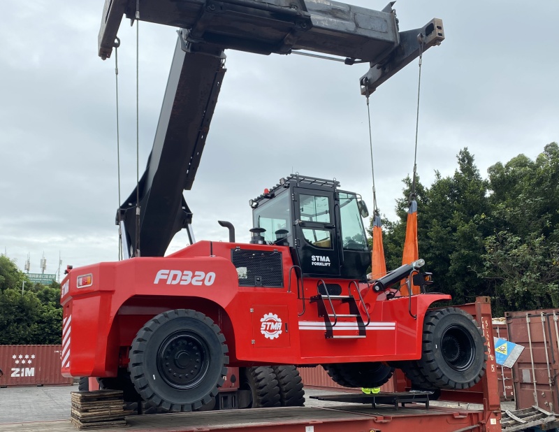 32 Ton Diesel Forklift 32 Ton Diesel Forklift